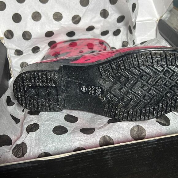 Iron Fist Rain Boot Size 5 - Picture 8 of 12